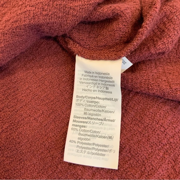 MADEWELL TeXTURE & THREAD Red Perforated Sleeve Top - Picture 7 of 7